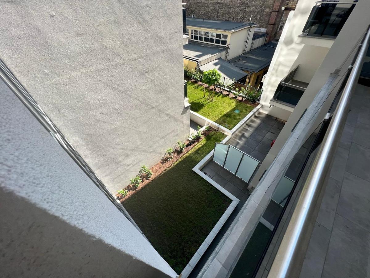 Bez7 Apartman Budapeste Exterior foto